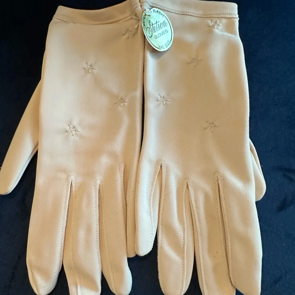 Stetson Gloves Womens One Size Nylon Embroidered Formal Dress Gloves Made in USA